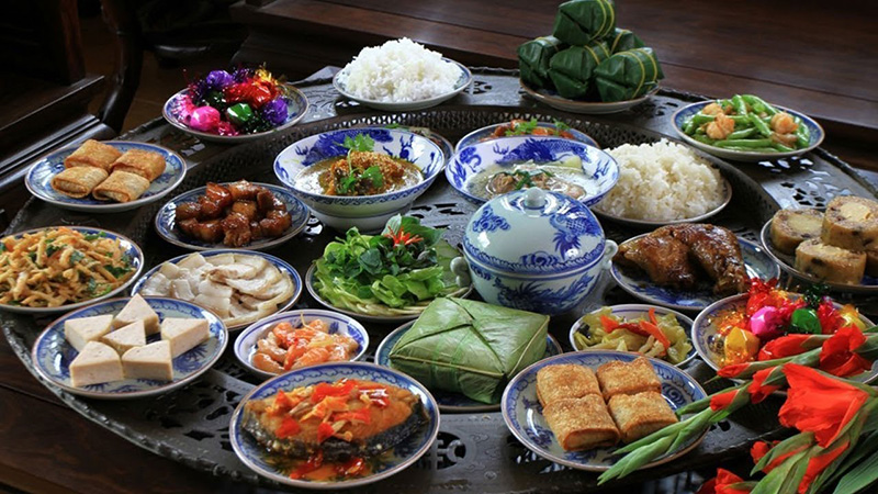 Tổng hợp các món ăn ngày Tết cổ truyền 3 miền Bắc – Trung – Nam Việt Nam